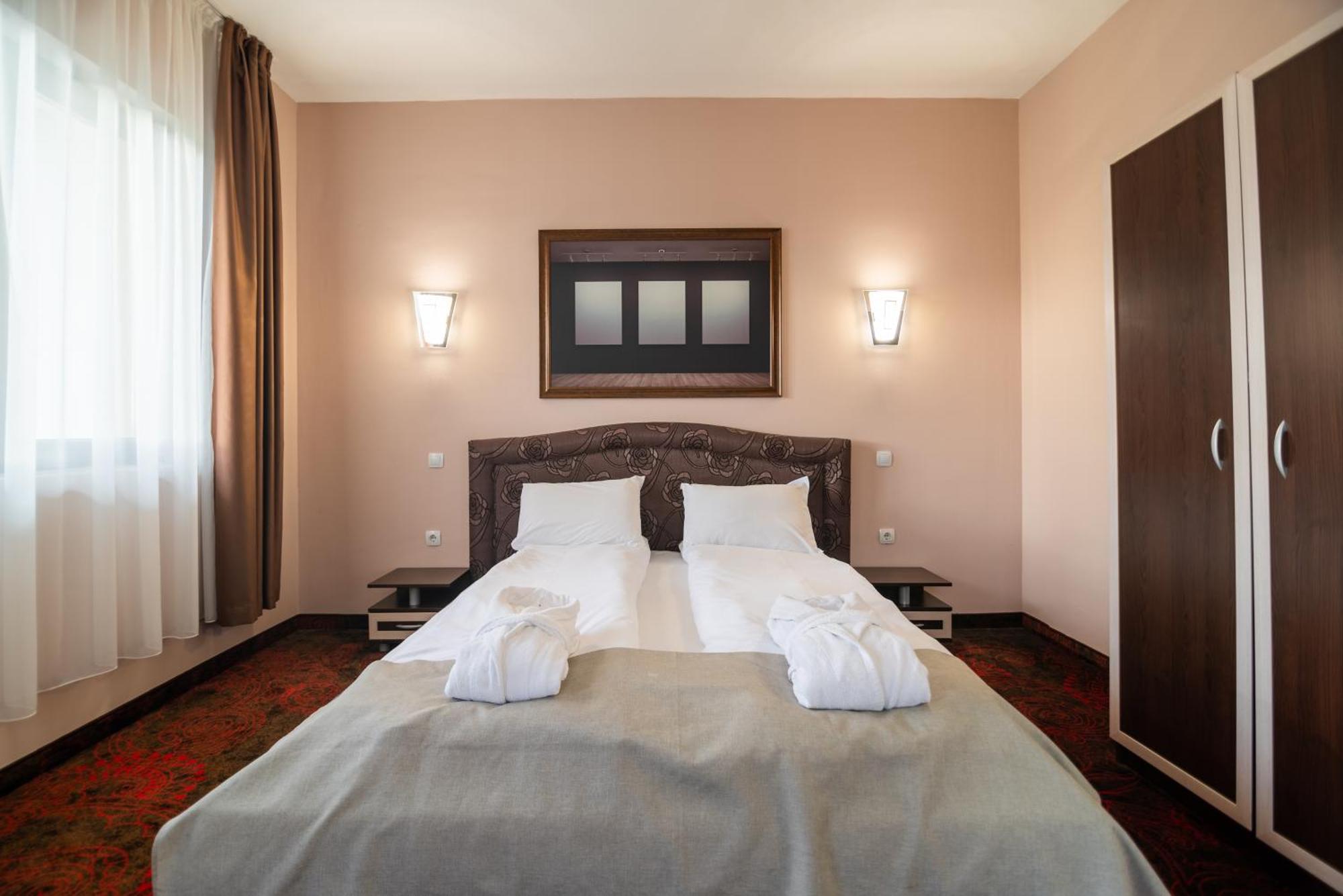 Park Hotel Arbanassi Extérieur photo