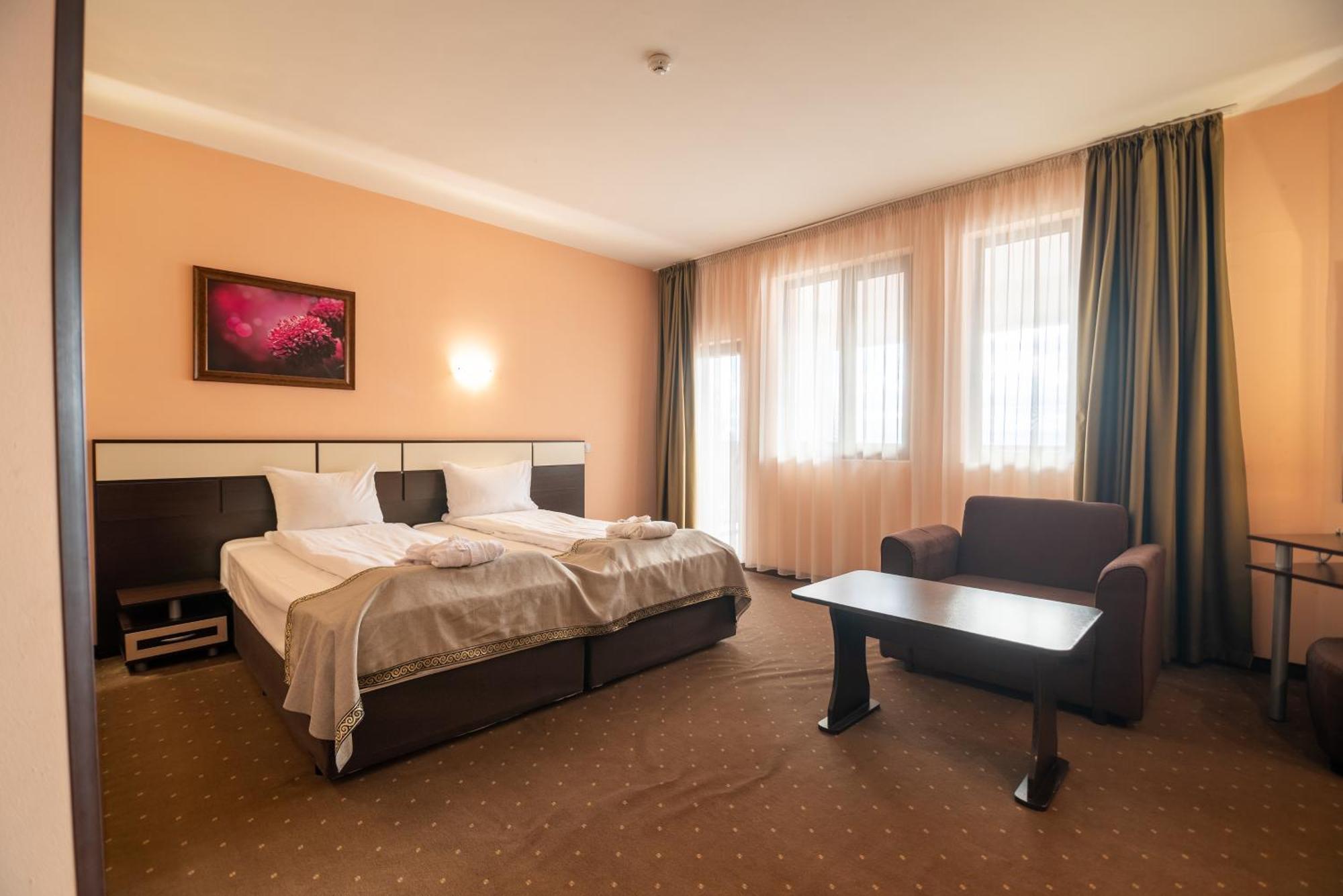 Park Hotel Arbanassi Extérieur photo