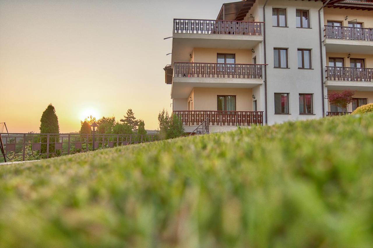 Park Hotel Arbanassi Extérieur photo